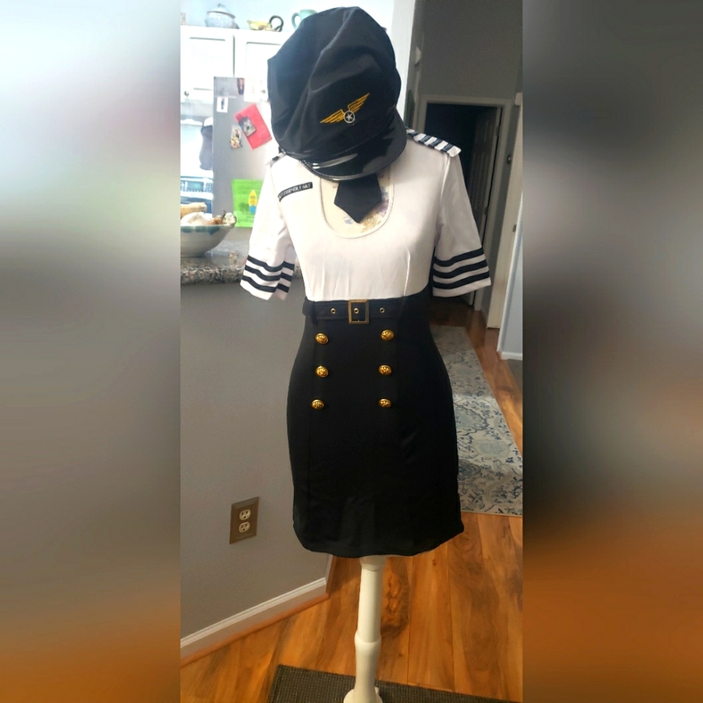 Women's size small pilot costume